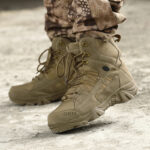 Outdoor tactical boots / non-slip boots